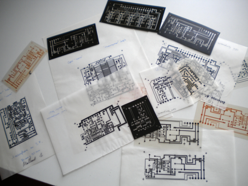 JEU D'OUTILS EFFICACE pour la gravure de circuits imprimés avec